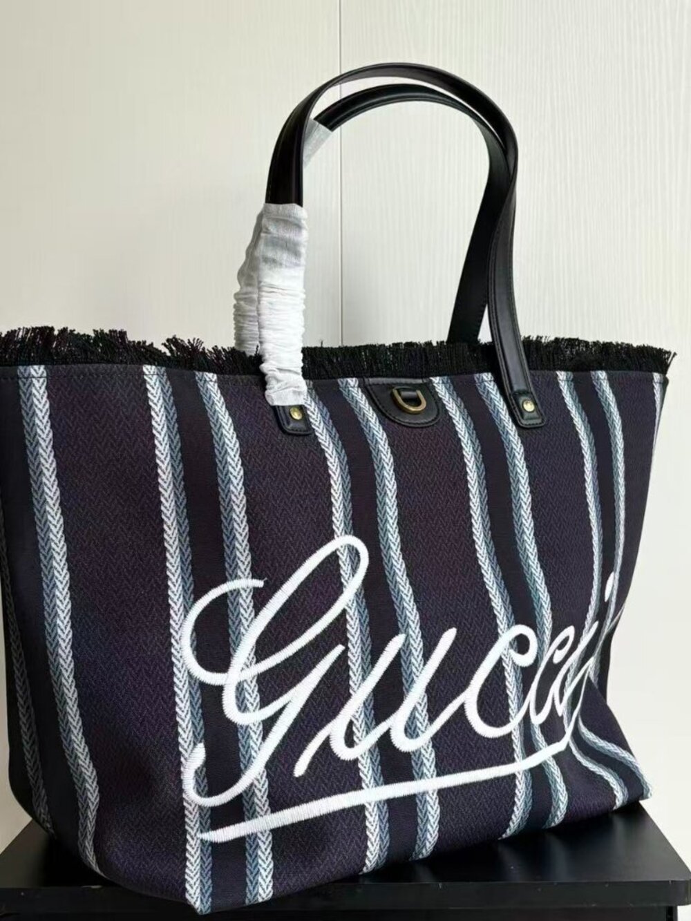 Gucci shoulder bag